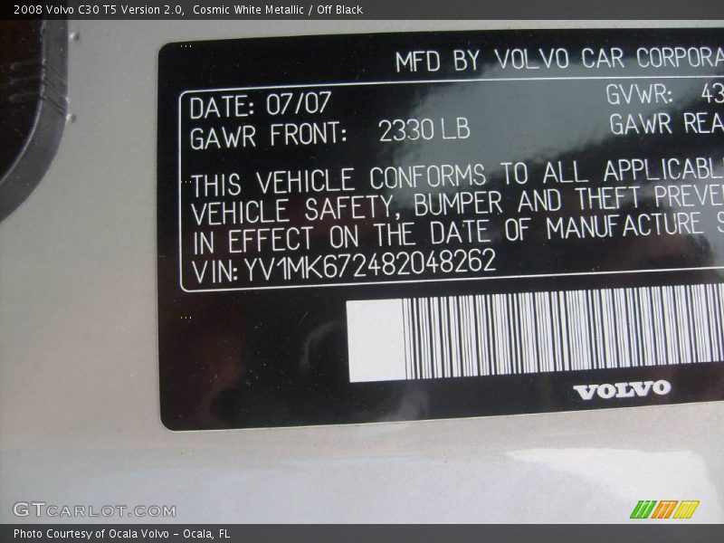 Cosmic White Metallic / Off Black 2008 Volvo C30 T5 Version 2.0
