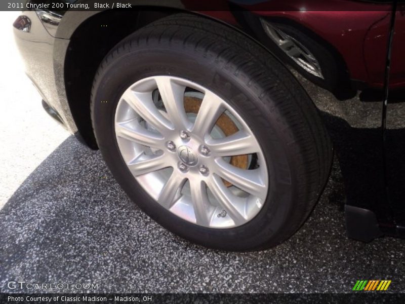 Black / Black 2011 Chrysler 200 Touring