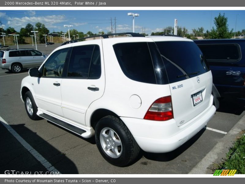 Polar White / Java 2000 Mercedes-Benz ML 320 4Matic