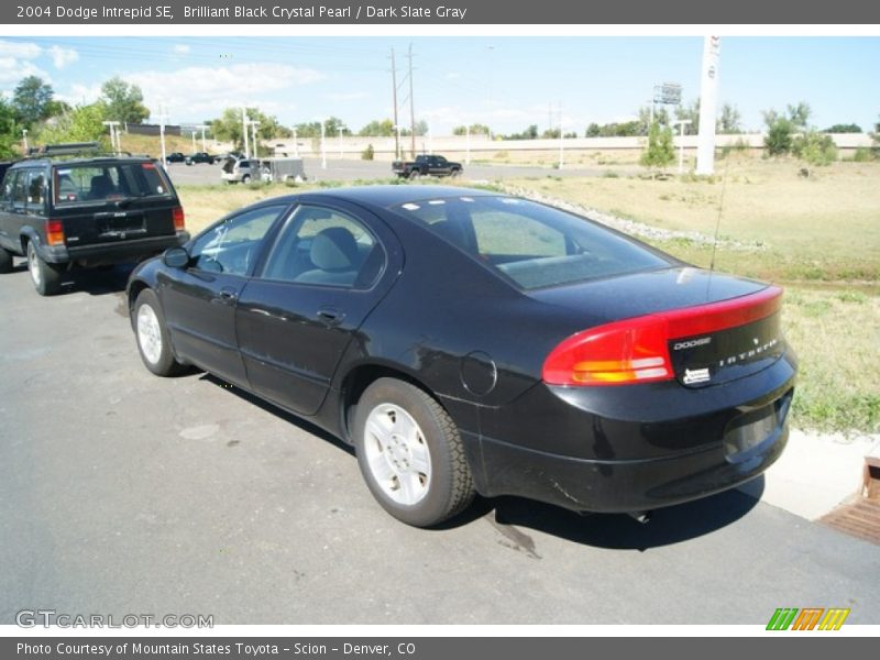 Brilliant Black Crystal Pearl / Dark Slate Gray 2004 Dodge Intrepid SE