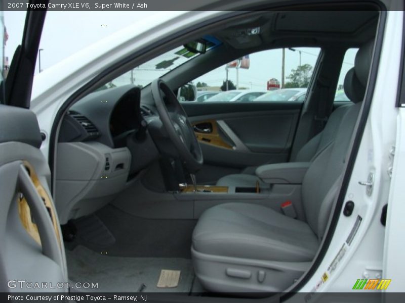 Super White / Ash 2007 Toyota Camry XLE V6