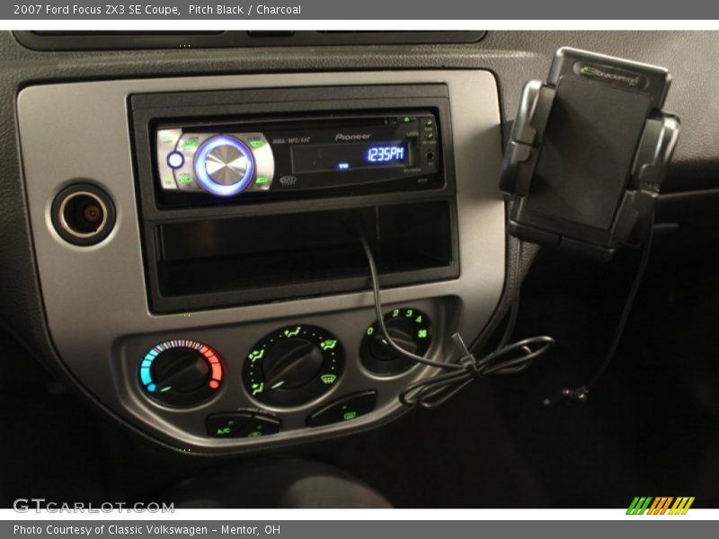 Pitch Black / Charcoal 2007 Ford Focus ZX3 SE Coupe