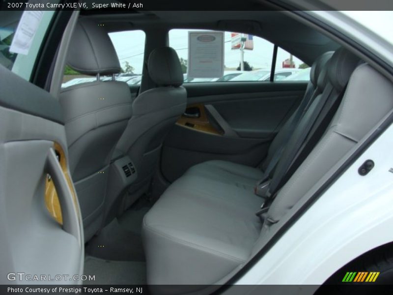Super White / Ash 2007 Toyota Camry XLE V6