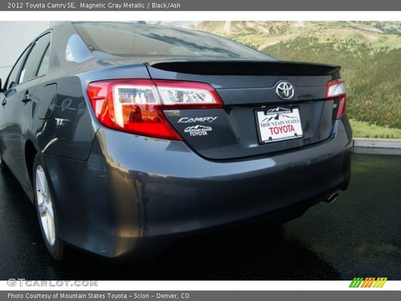 Magnetic Gray Metallic / Black/Ash 2012 Toyota Camry SE