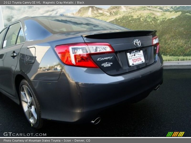 Magnetic Gray Metallic / Black 2012 Toyota Camry SE V6