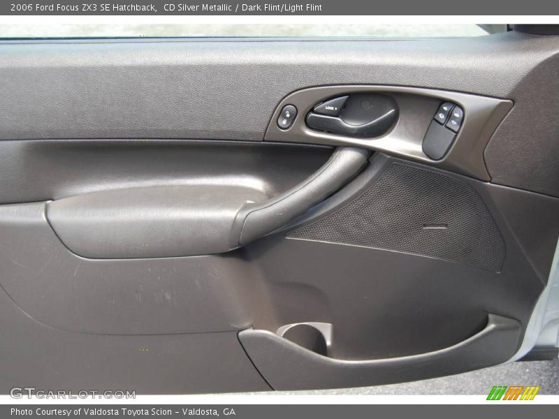 CD Silver Metallic / Dark Flint/Light Flint 2006 Ford Focus ZX3 SE Hatchback