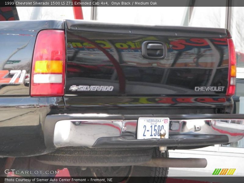 Onyx Black / Medium Oak 1999 Chevrolet Silverado 1500 LS Z71 Extended Cab 4x4