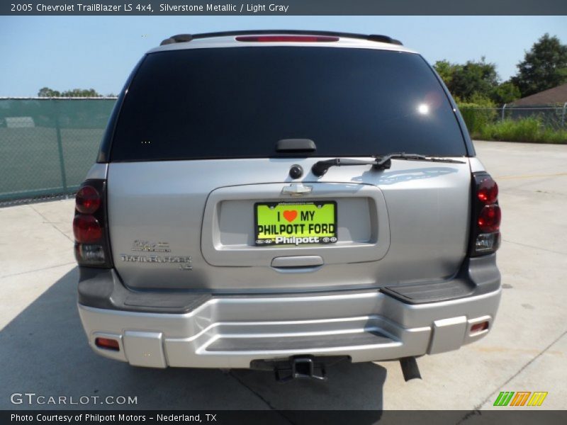 Silverstone Metallic / Light Gray 2005 Chevrolet TrailBlazer LS 4x4