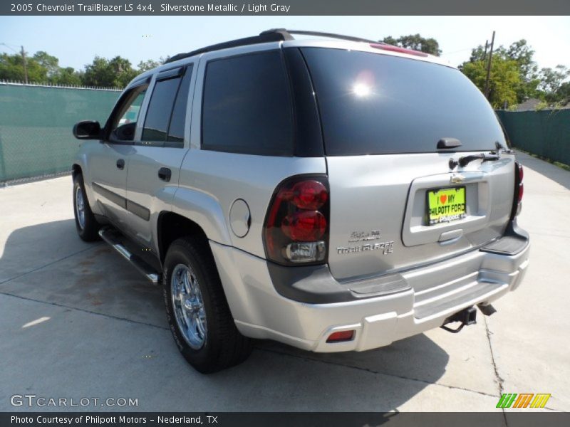 Silverstone Metallic / Light Gray 2005 Chevrolet TrailBlazer LS 4x4