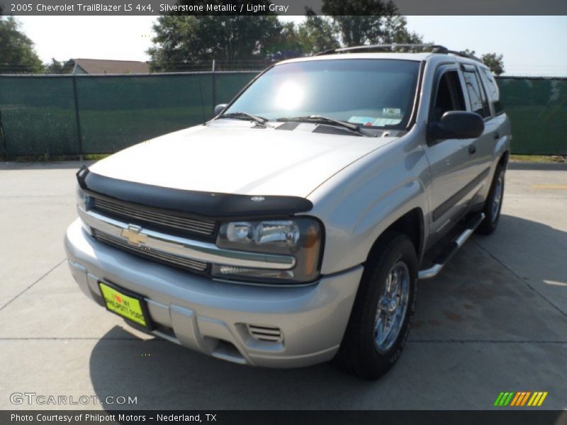 Silverstone Metallic / Light Gray 2005 Chevrolet TrailBlazer LS 4x4