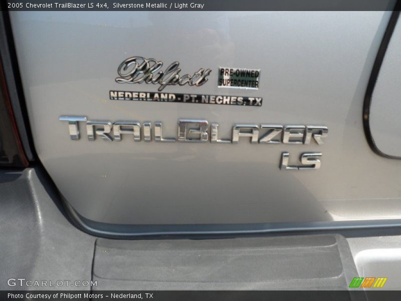 Silverstone Metallic / Light Gray 2005 Chevrolet TrailBlazer LS 4x4