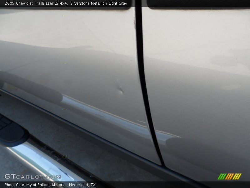 Silverstone Metallic / Light Gray 2005 Chevrolet TrailBlazer LS 4x4