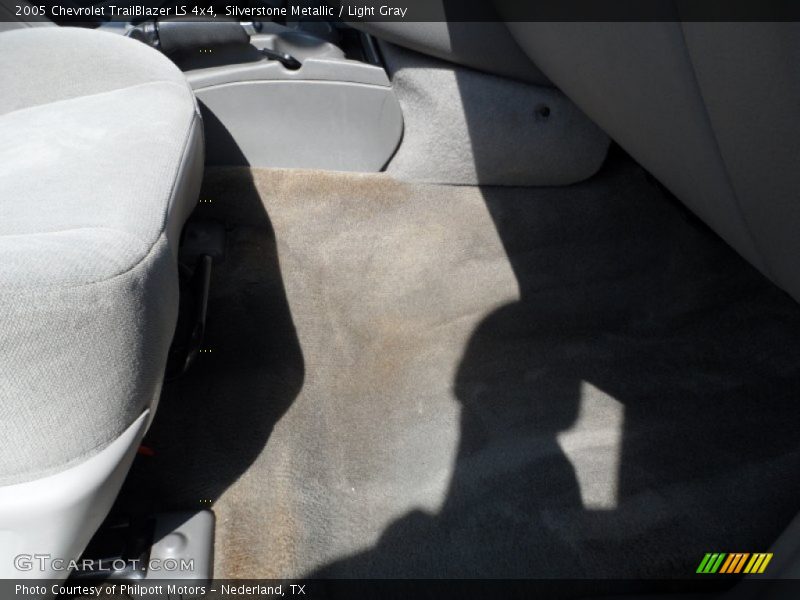 Silverstone Metallic / Light Gray 2005 Chevrolet TrailBlazer LS 4x4