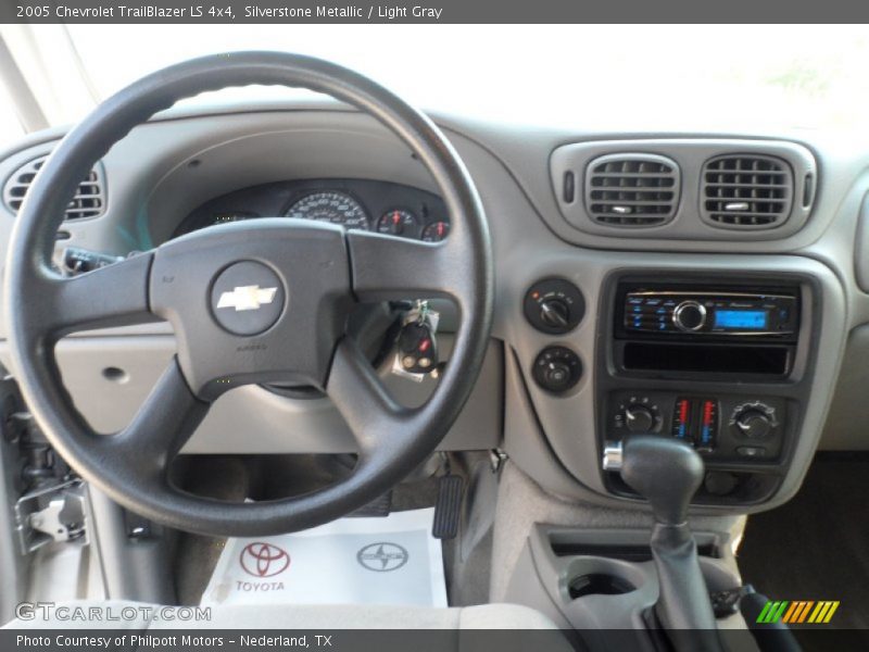 Silverstone Metallic / Light Gray 2005 Chevrolet TrailBlazer LS 4x4