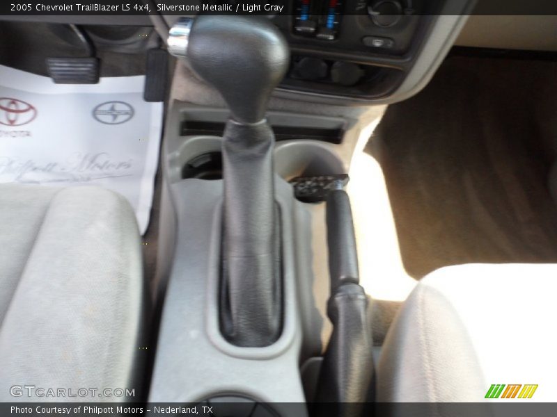 Silverstone Metallic / Light Gray 2005 Chevrolet TrailBlazer LS 4x4