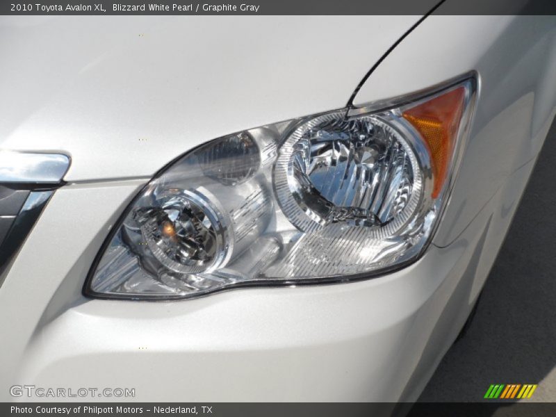 Blizzard White Pearl / Graphite Gray 2010 Toyota Avalon XL