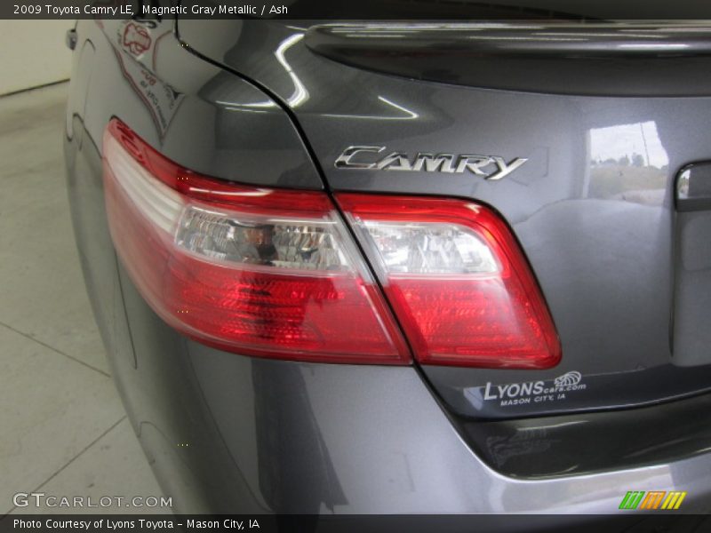 Magnetic Gray Metallic / Ash 2009 Toyota Camry LE
