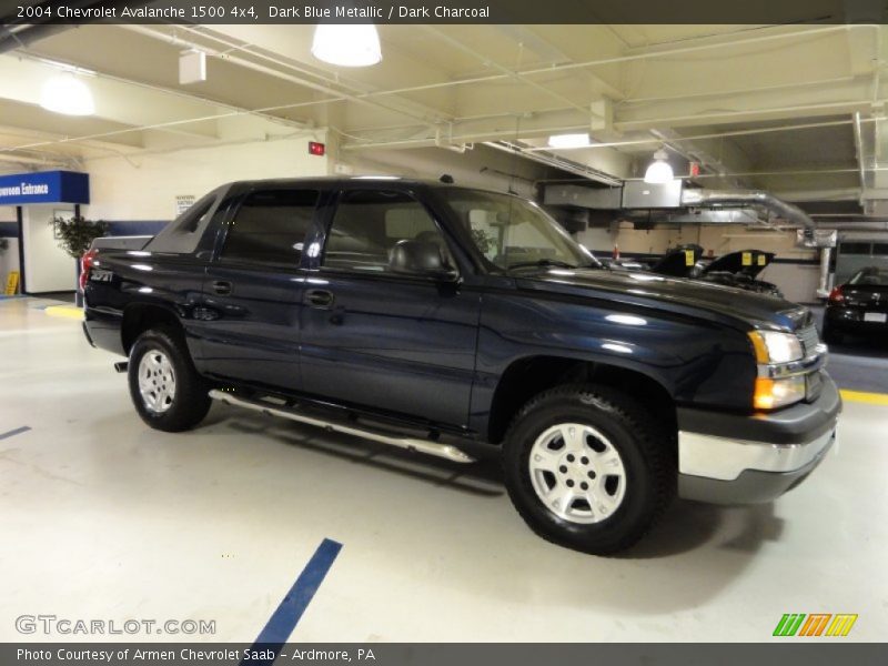 Dark Blue Metallic / Dark Charcoal 2004 Chevrolet Avalanche 1500 4x4