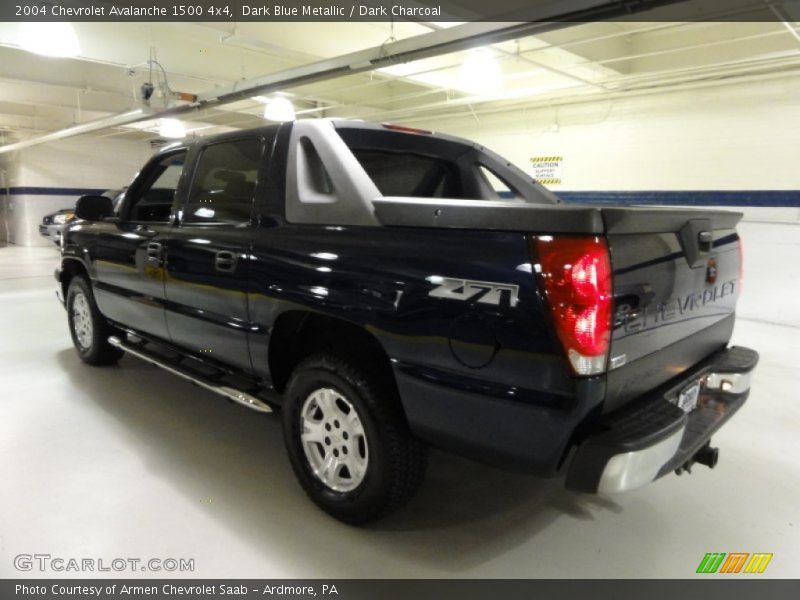 Dark Blue Metallic / Dark Charcoal 2004 Chevrolet Avalanche 1500 4x4