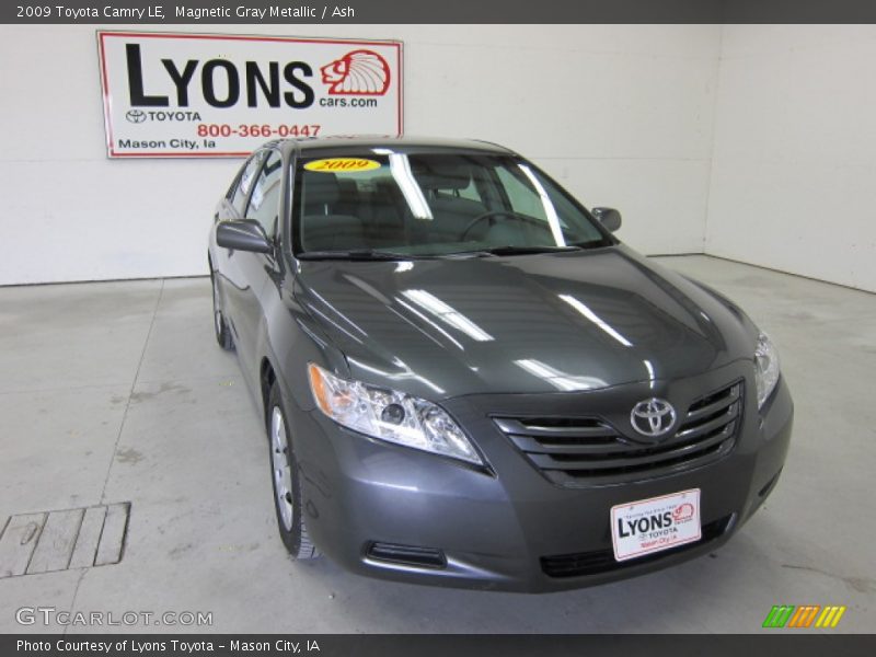 Magnetic Gray Metallic / Ash 2009 Toyota Camry LE
