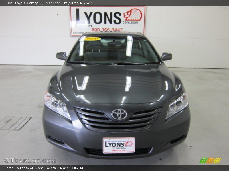 Magnetic Gray Metallic / Ash 2009 Toyota Camry LE