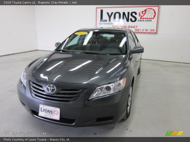 Magnetic Gray Metallic / Ash 2009 Toyota Camry LE