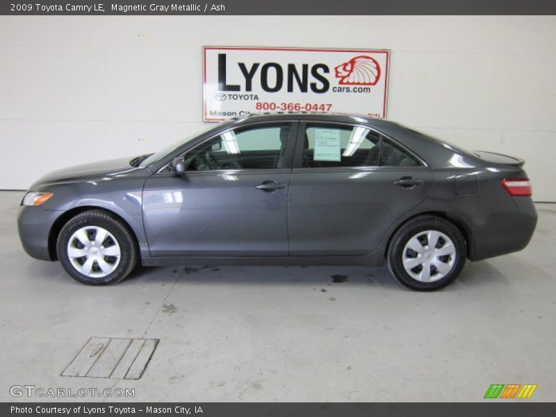 Magnetic Gray Metallic / Ash 2009 Toyota Camry LE