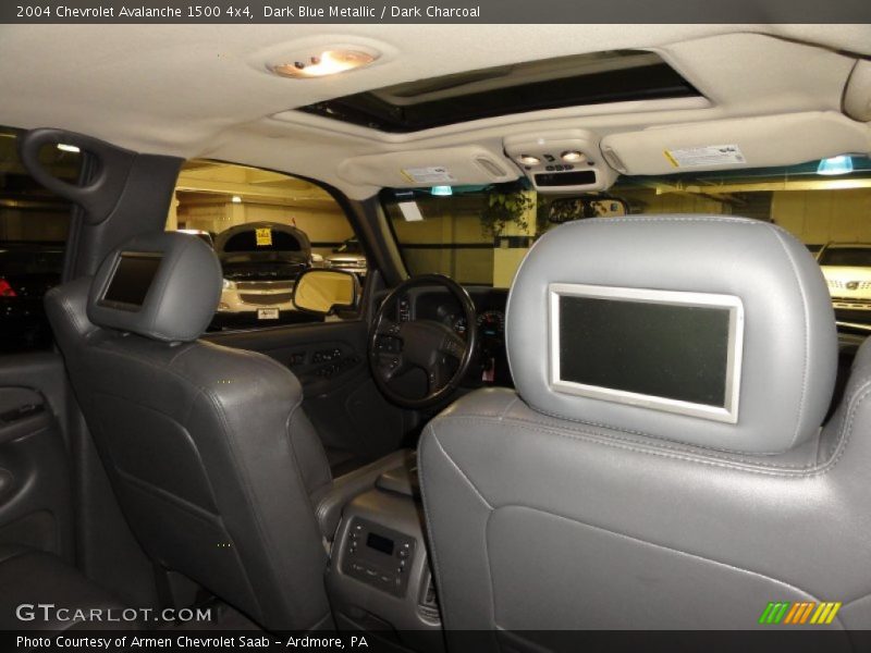 Dark Blue Metallic / Dark Charcoal 2004 Chevrolet Avalanche 1500 4x4