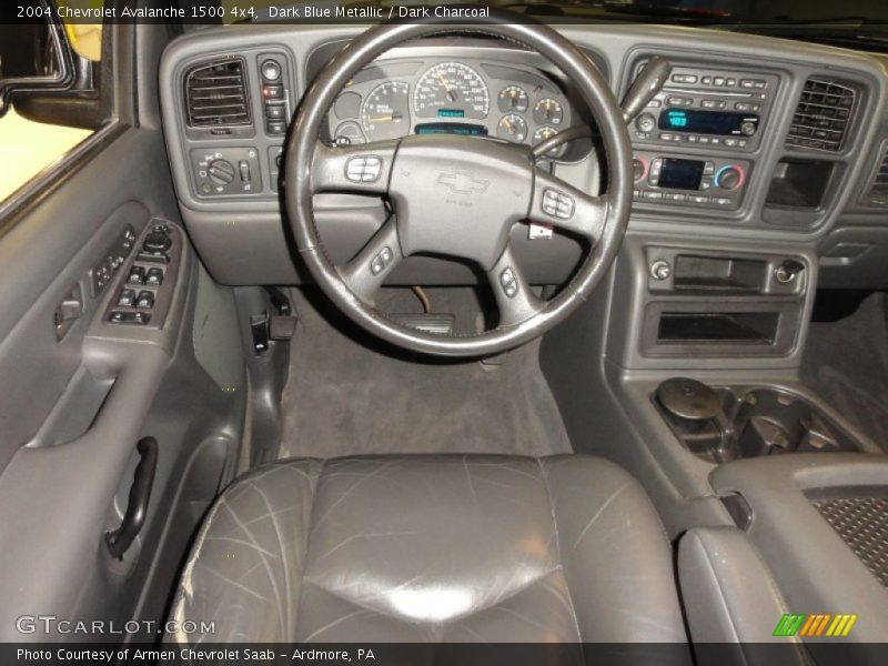 Dark Blue Metallic / Dark Charcoal 2004 Chevrolet Avalanche 1500 4x4