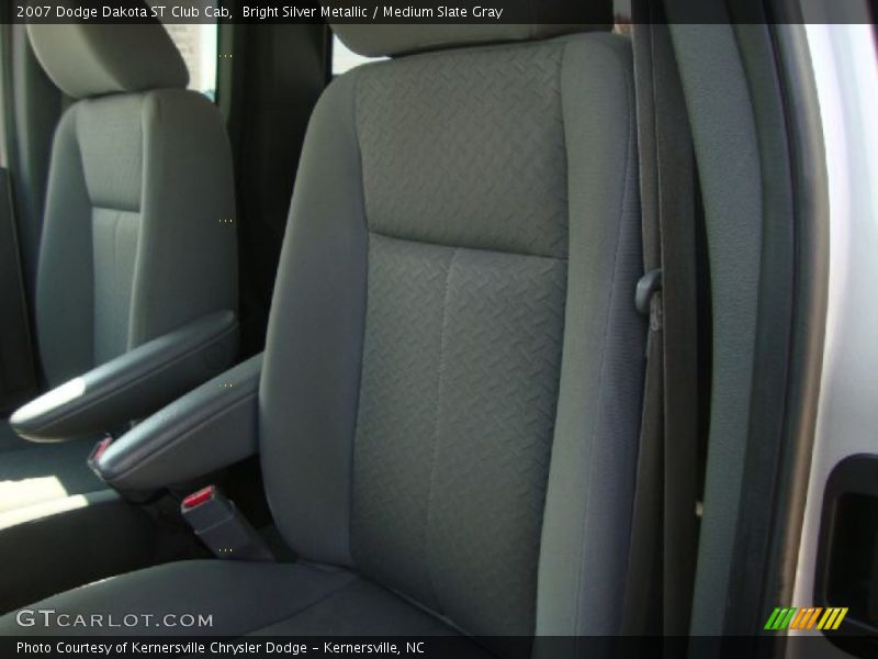 Bright Silver Metallic / Medium Slate Gray 2007 Dodge Dakota ST Club Cab