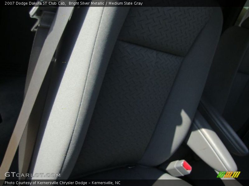Bright Silver Metallic / Medium Slate Gray 2007 Dodge Dakota ST Club Cab