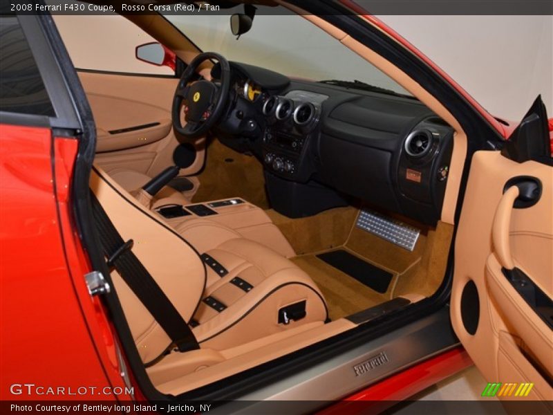 Dashboard of 2008 F430 Coupe