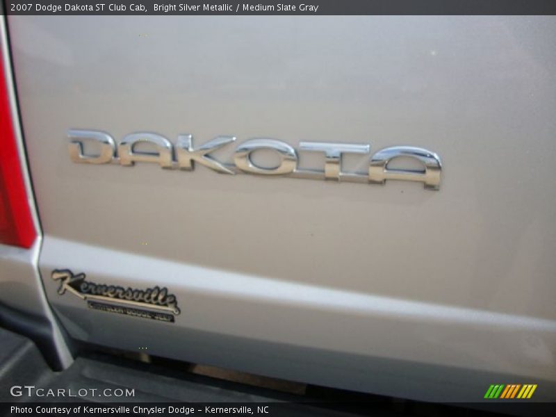 Bright Silver Metallic / Medium Slate Gray 2007 Dodge Dakota ST Club Cab
