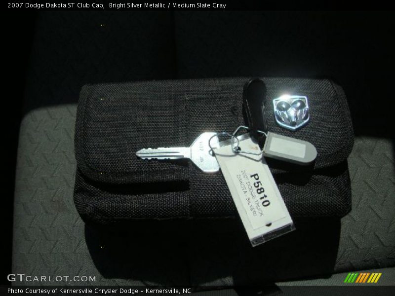 Books/Manuals of 2007 Dakota ST Club Cab