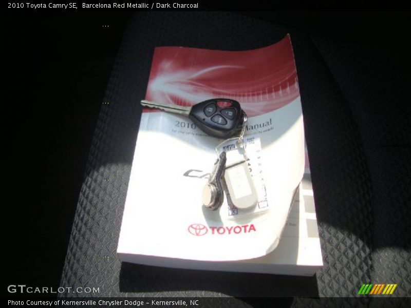 Barcelona Red Metallic / Dark Charcoal 2010 Toyota Camry SE