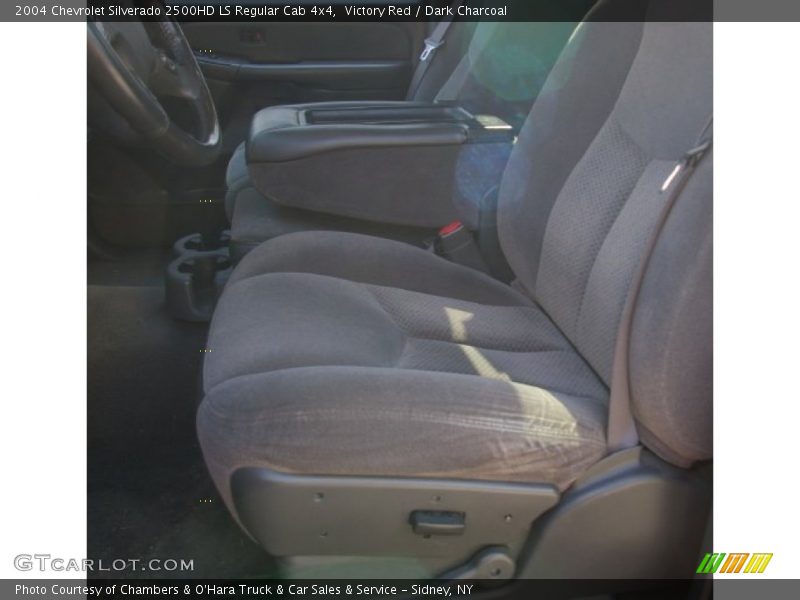 Victory Red / Dark Charcoal 2004 Chevrolet Silverado 2500HD LS Regular Cab 4x4