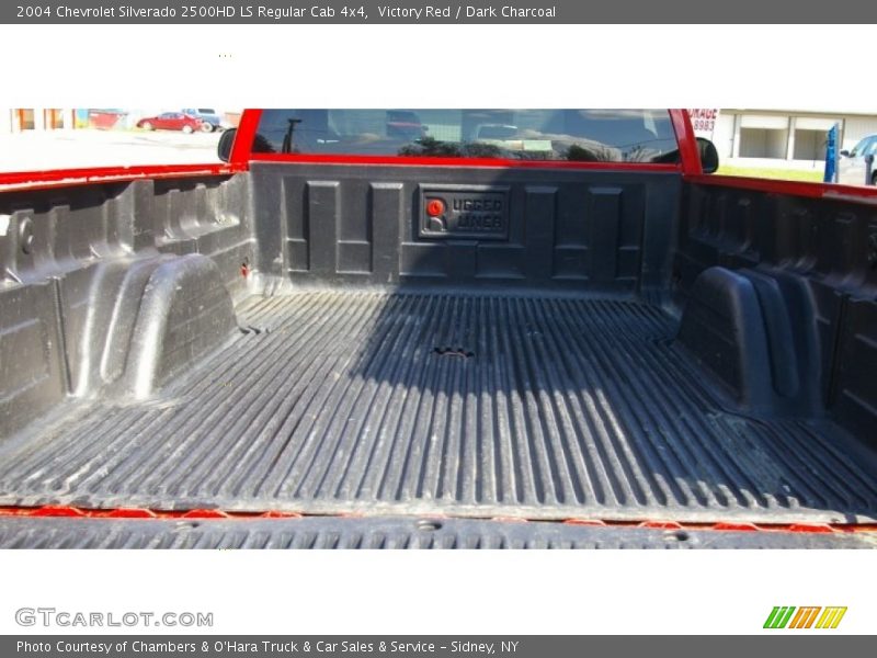 Victory Red / Dark Charcoal 2004 Chevrolet Silverado 2500HD LS Regular Cab 4x4