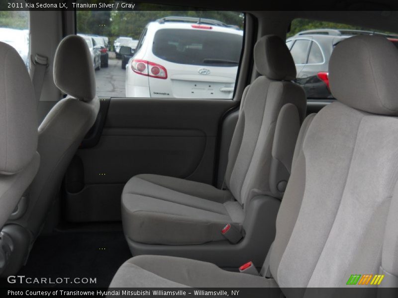 Titanium Silver / Gray 2011 Kia Sedona LX