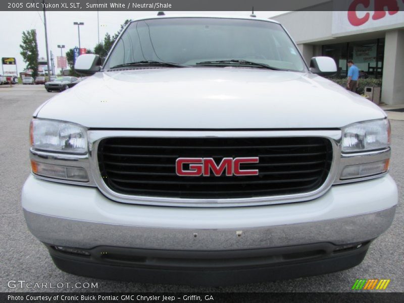 Summit White / Neutral/Shale 2005 GMC Yukon XL SLT