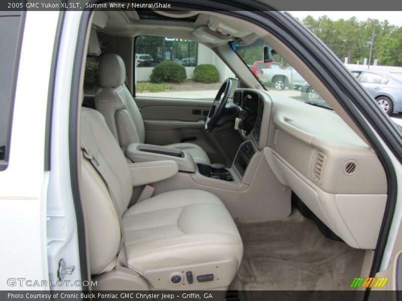 Summit White / Neutral/Shale 2005 GMC Yukon XL SLT