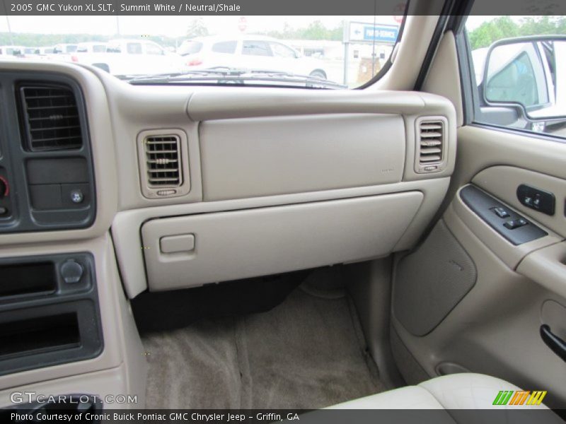 Summit White / Neutral/Shale 2005 GMC Yukon XL SLT