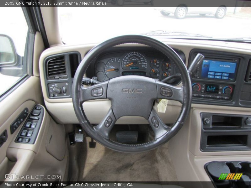 Summit White / Neutral/Shale 2005 GMC Yukon XL SLT
