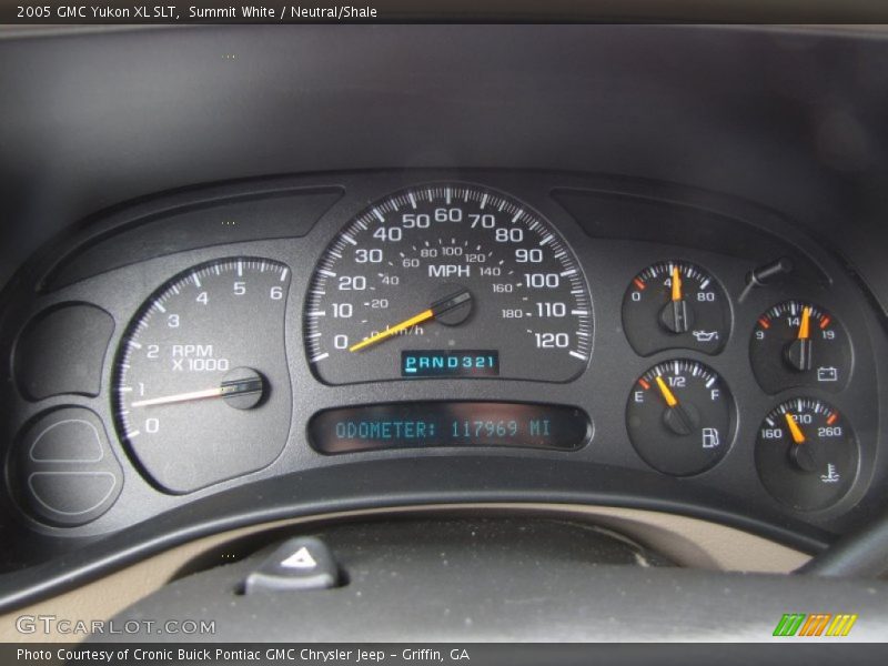 Summit White / Neutral/Shale 2005 GMC Yukon XL SLT