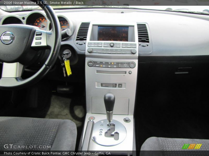 Smoke Metallic / Black 2006 Nissan Maxima 3.5 SE