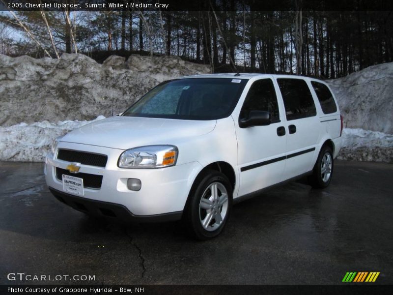 Summit White / Medium Gray 2005 Chevrolet Uplander