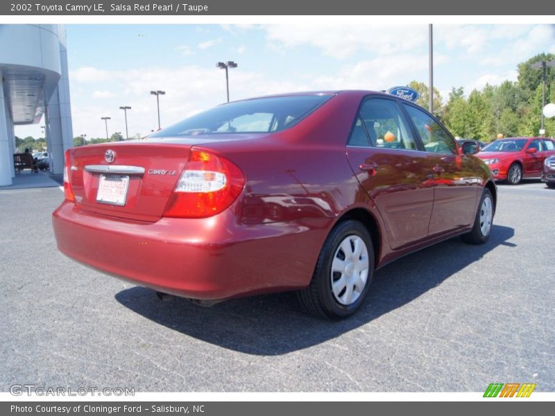 Salsa Red Pearl / Taupe 2002 Toyota Camry LE