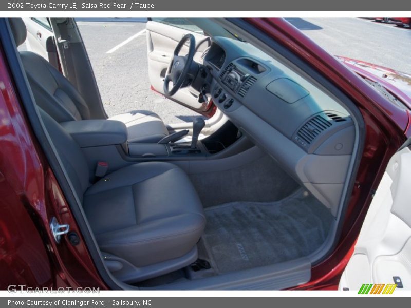 Salsa Red Pearl / Taupe 2002 Toyota Camry LE