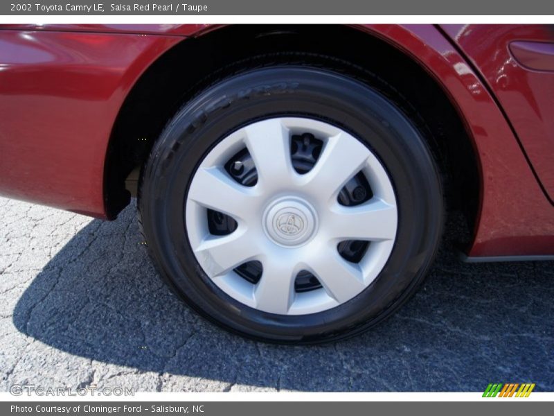 Salsa Red Pearl / Taupe 2002 Toyota Camry LE