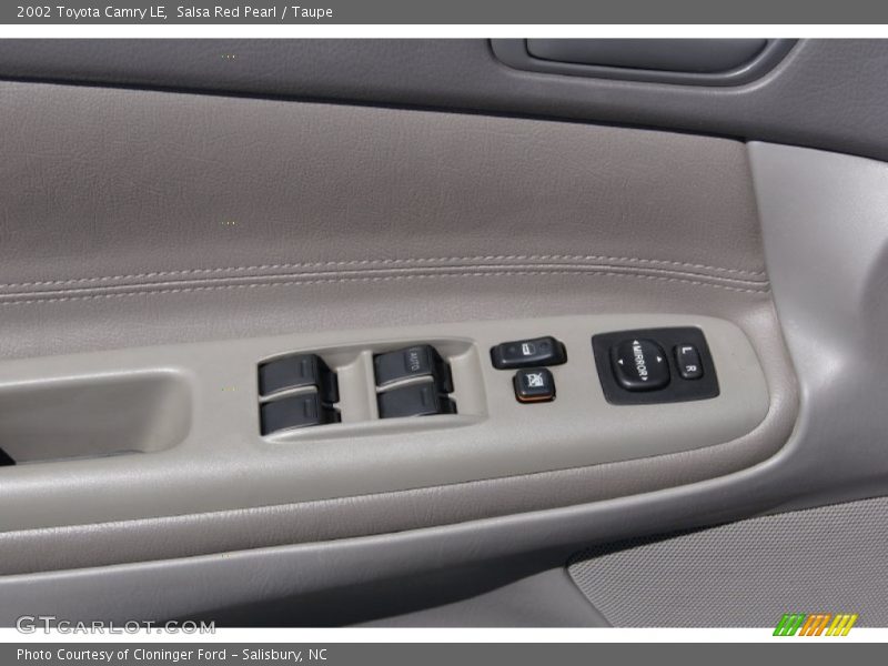 Salsa Red Pearl / Taupe 2002 Toyota Camry LE