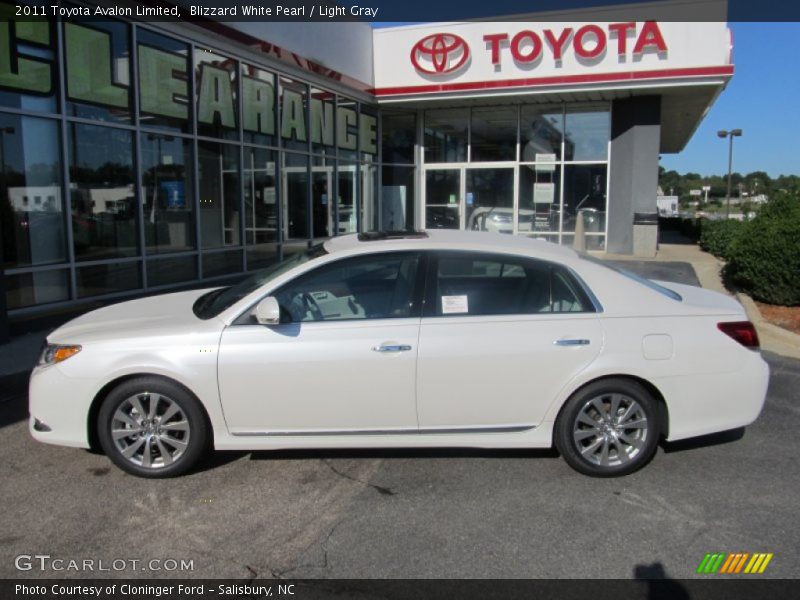 Blizzard White Pearl / Light Gray 2011 Toyota Avalon Limited